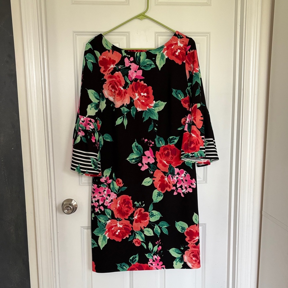 Jessica Howard Black Floral Long Sleeve Dress